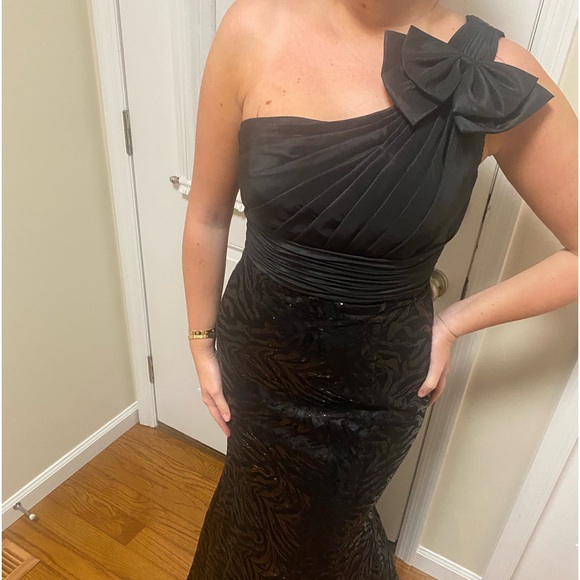 Custom made worn once, size 10 fits like a 4/6 - Picture 1 of 2